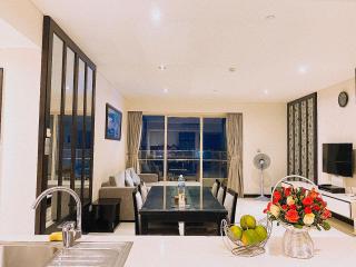 The Costa Luxury 2 Bedrooms, SeaView - 9