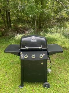 Luxury Mountain Getaway - 6 bed, 3 bath, hot-tub, fire-pit, game-room - 7