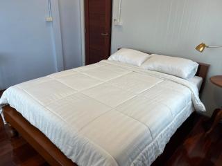 Saen Saran property - 2