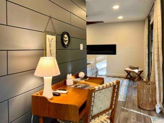 Gwen's Cottage at Water's Edge - 4