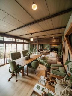 Base House Kinosaki Entire house with free shuttle & activities 送迎付きお子様無料で温泉もアクティビティも楽しめる贅沢一棟貸しステイ - Toyooka - 9