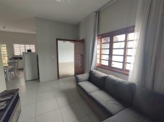 Excelente casa em Lavras - 0