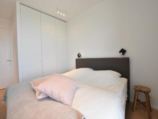 Bright Coastal Family Escape - De Panne - 1