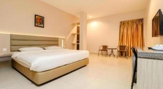 Lovina Inn Hotel Batam - 9