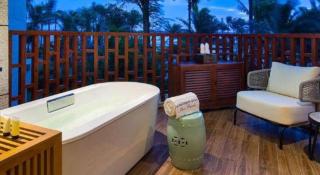 Wyndham Grand Plaza Royale Wenchang - 1
