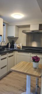 Private studio near train station & Sonian Forest - 4