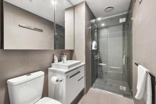 Stylish 2BR Retreat Walk to shop & Local Hotspots - 3