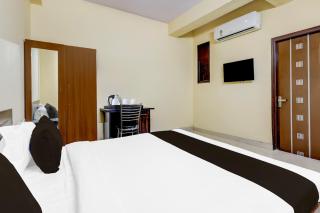 Hotel O Rohini Sector 18 Metro Station Formerly Mohit Plaza - 1