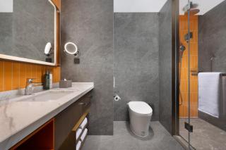 Home2 Suite by Hilton Xinzhou Ancient City - 1