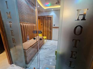 Hotel Imperial Suite - 6