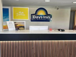 Days Inn by Wyndham Kansas City Northeast - 9