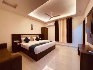 Divinnee Ganggee - Top Rated !! Most Awarded !! Budget Friendly !! Couple Friendly !! Parking !! Lift - 7