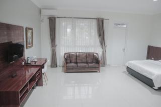 Aries Biru Hotel & Villa - 9
