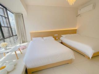 笑涡SmileNest Downtown Luxury Suite for 2-10 Guests, Zhangjiajie Attraction Ticket Service, Ideal for Couples, Families & Groups - 3
