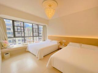 笑涡SmileNest Downtown Luxury Suite for 2-10 Guests, Zhangjiajie Attraction Ticket Service, Ideal for Couples, Families & Groups - 4