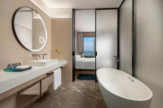 HUALUXE Beihai Silver Beach Resort by IHG - 5