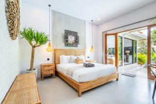 The R Villa Samalas - 3BR Pool Retreat in Pererenan - 0