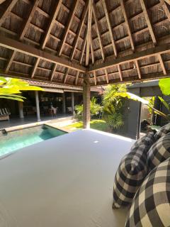 Badra House Villa Santai - 8