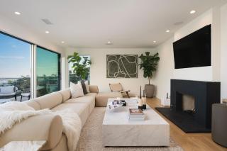 LA Reserve by Stay Awhile Villas - 2