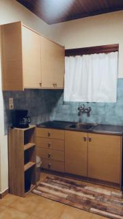 rooms free - - 4