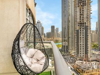 Luxury Stay in Downtown-Steps to Burj & Dubai Mall - 5