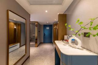 Blue Coast Hotel - 9