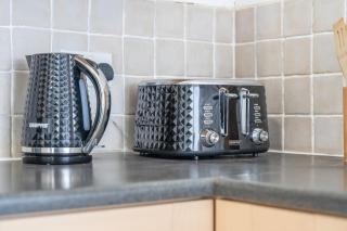 City Cottage - Free Parking - City Hospital - Midland Metropolitan University Hospital - 6