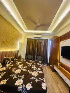 Star light stay - Greater Noida - 1