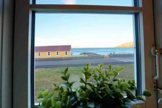 Grenivik Guesthouse - 1