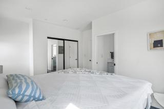 Stylish 4BR w Parking, Near USC, DTLA and Expo Park - 5