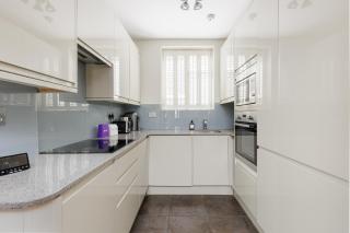 New! Cosy 2BR Flat in the Heart of Islington - 4