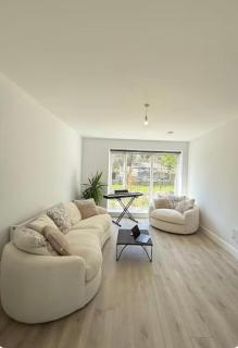 Mad House! - Shankill - 2