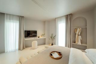 Dali Santorini Yuexin Seaview Hotel - 1