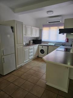 Hillton Manor Guest House - 2