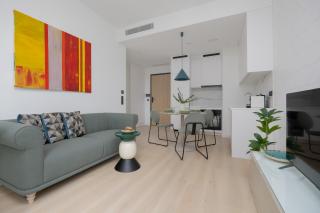 Deluxe Apartments Towarowa Towers Warsaw with Parking & AC by Renters Prestige - 4