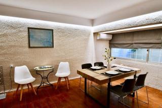 Kolonaki Spacious 1 Bd Apt with Outdoor Patio - 4