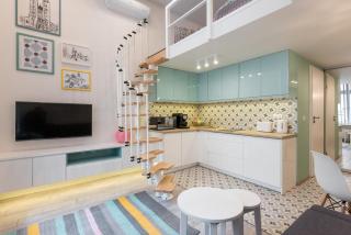 Cheerful Air Conditioned Apartment with mezzanine and Parking - Old Town - Krakow - 8