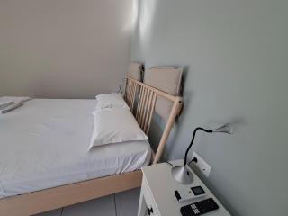 Bright apartment with balcony - 4