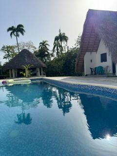 Charming Bungalow with Pool - 6