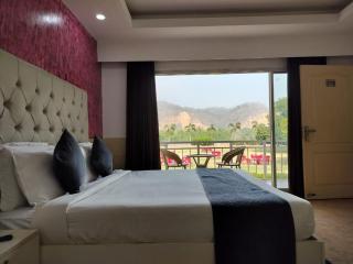Lemonwood Riverside Premium Resort - 3