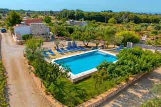 Villette con piscina - 0