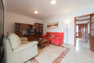 Villa Cosmos chalet con gran piscina y jardin privado - 1