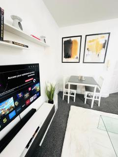 Cozy Apartments By Singh - 1