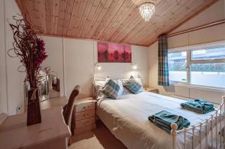 Lakeside 1, White Cross Bay, Windermere - Windermere - 1