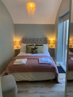 Garden Flat - 1