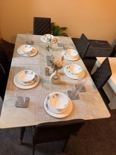 Cosy 4 bedder house near Manchester city centre - 5