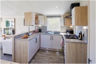 Autumn Lakefront Retreat - Free Fishing - Amotherby - 2