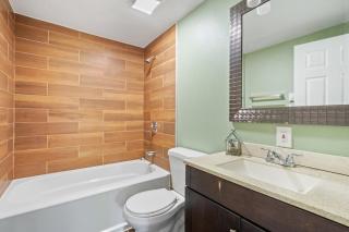 Serene Getaway in Kenmore - 4