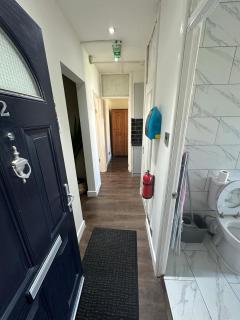 Colnbrook Lodge - 4