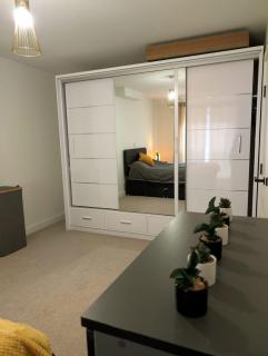 Leeds Arena Luxury Appt - 6